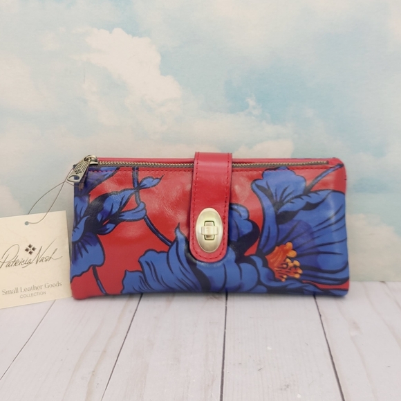 Patricia Nash Annesley Wallet - Picture 1 of 10